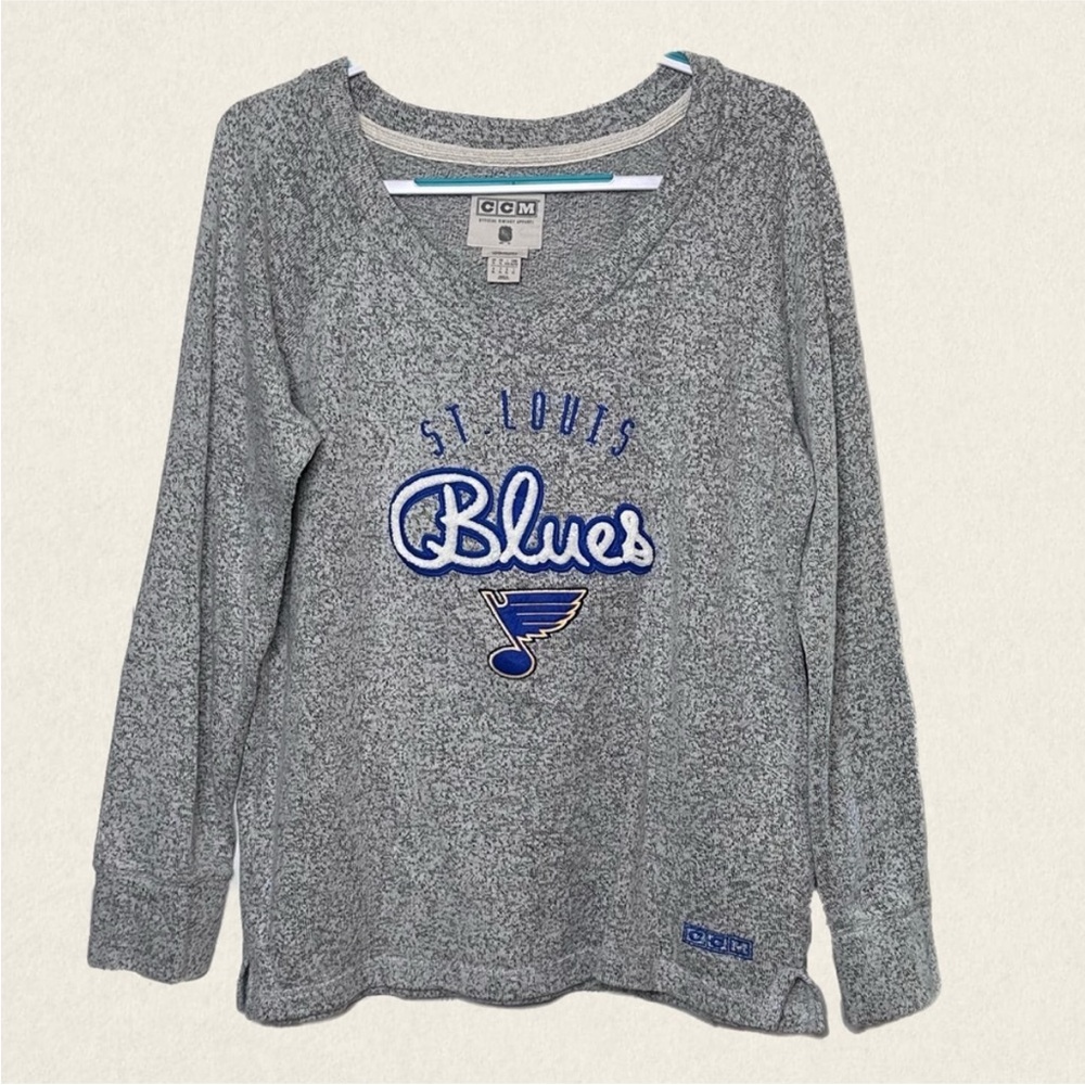 CCM Official NHL St. Louis Blues Gray Comfort Crew V-Neck Long Sleeve Sweater.